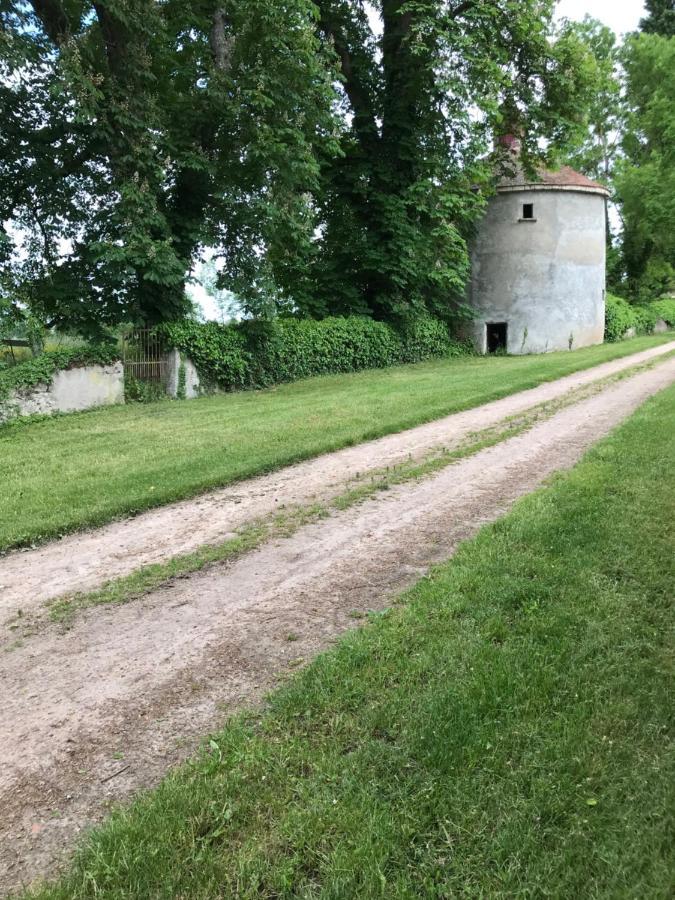 Chateau De Vesset Tréteau エクステリア 写真